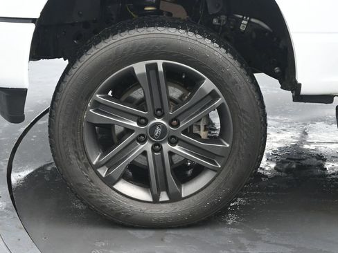 Used 2022 Ford F150 XLT w/ Equipment Group 302A High image 34