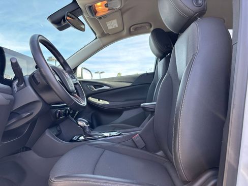 Used 2025 Buick Encore GX Preferred image 25