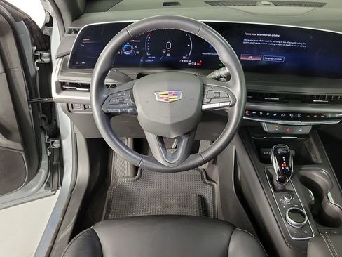 Used 2024 Cadillac XT4 Premium Luxury AWD/4WD image 17
