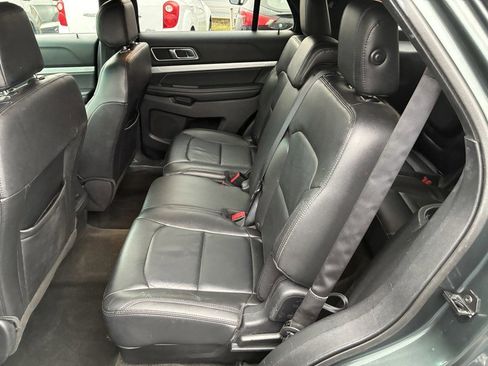 Used 2016 Ford Explorer XLT w/ Equipment Group 202A image 17