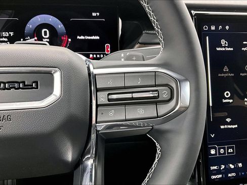 New 2026 GMC Acadia Denali Ultimate FWD image 13
