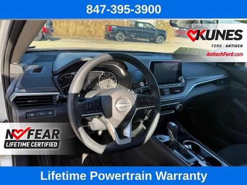 Used 2024 Nissan Altima 2.5 SV image 34