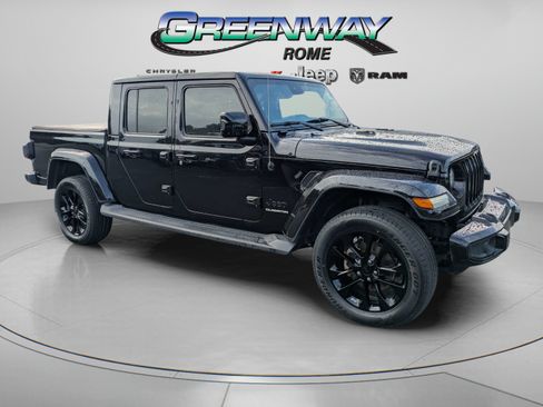 Used 2021 Jeep Gladiator Overland AWD/4WD image 2