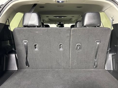 Used 2025 Kia Telluride S FWD image 27