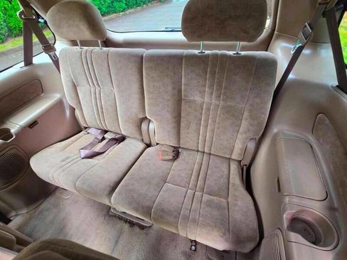 Used 2001 Toyota Sienna XLE image 15