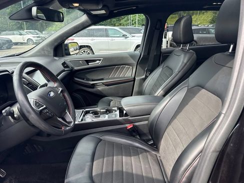 Used 2020 Ford Edge ST-Line w/ Cold Weather Package AWD/4WD image 9