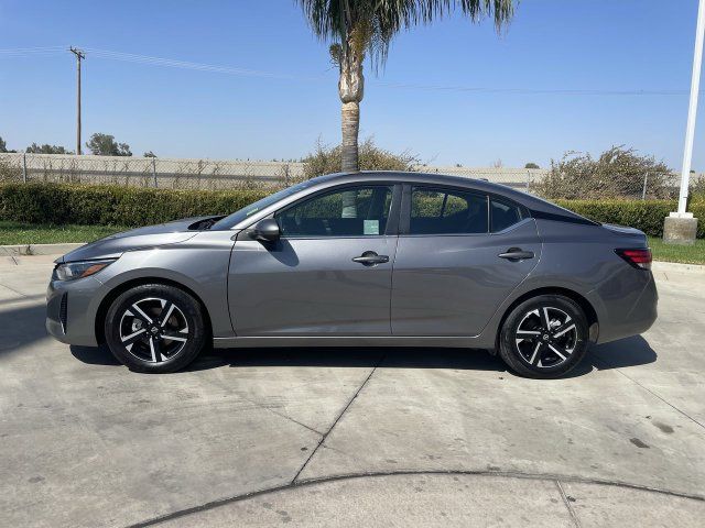 Used 2024 Nissan Sentra SV FWD image 5