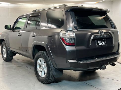 Used 2019 Toyota 4Runner SR5 AWD/4WD image 3