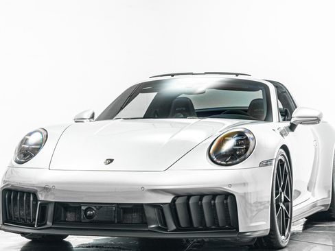 Used 2025 Porsche 911 Targa 4 GTS w/ Premium Package AWD/4WD image 5