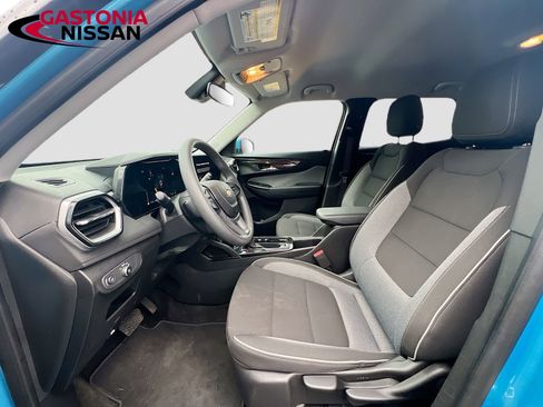 Used 2025 Chevrolet TrailBlazer LT image 27