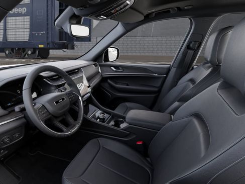 New 2026 Jeep Grand Cherokee L Limited w/ Limited Altitude Package image 22