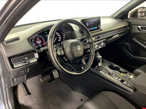 Used 2025 Honda Civic Sport image 16