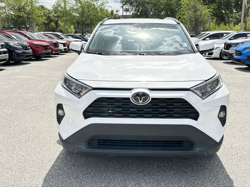 Used 2020 Toyota RAV4 XLE Premium AWD/4WD image 9