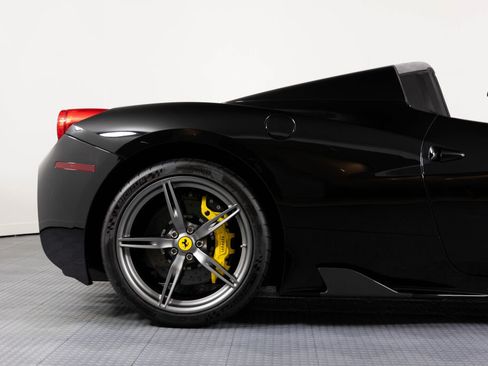 Used 2015 Ferrari 458 Speciale A image 16