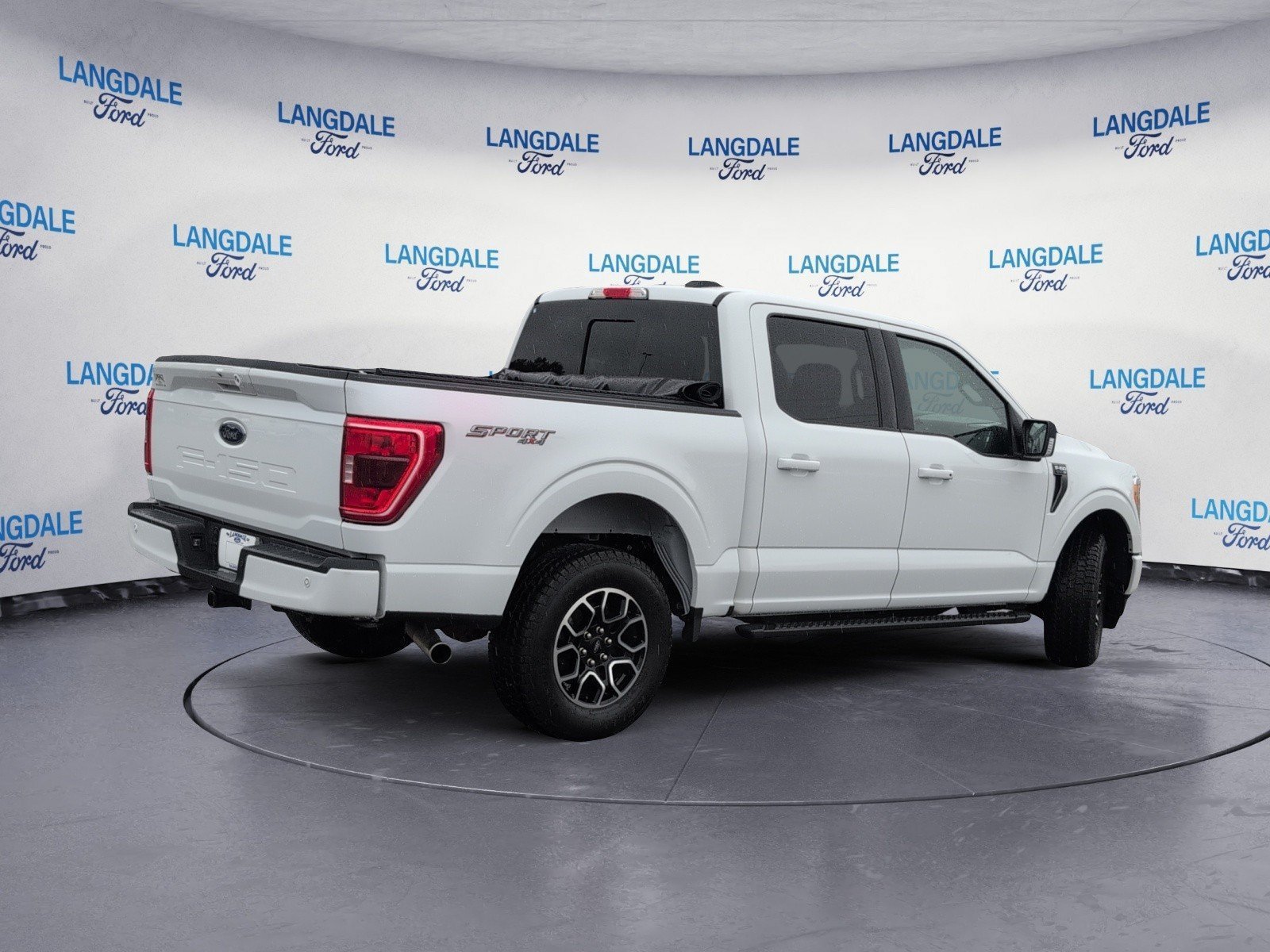 Used 2023 Ford F150 XLT w/ Equipment Group 302A High AWD/4WD image 4