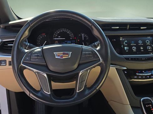 Used 2018 Cadillac XT5 AWD image 20