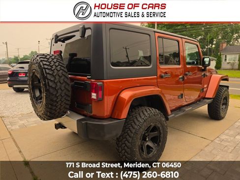 Used 2014 Jeep Wrangler Unlimited Sahara w/ Connectivity Group AWD/4WD image 4