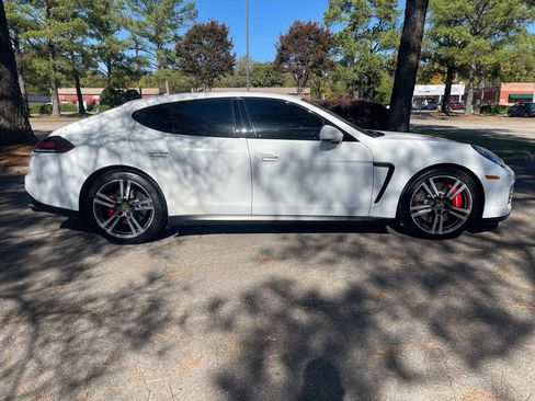 Used 2014 Porsche Panamera GTS image 6
