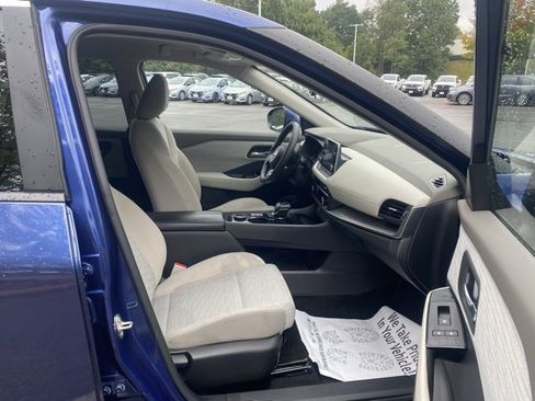 Certified 2023 Nissan Rogue SV image 29