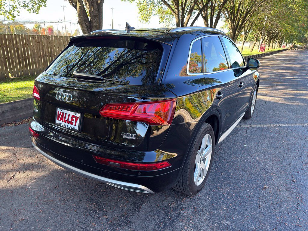 Used 2018 Audi Q5 2.0T Premium Plus w/ Premium Plus Package AWD/4WD image 16