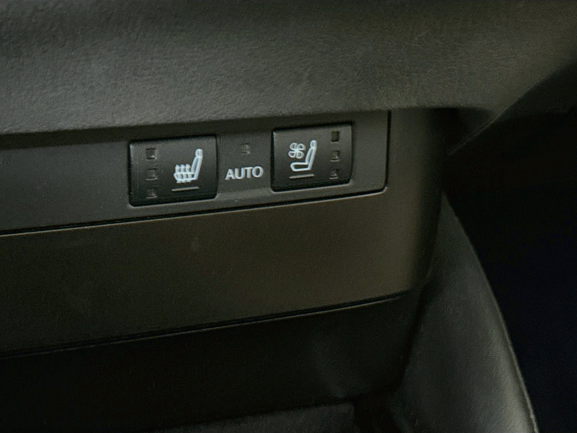 Used 2024 Lexus ES 350 w/ Premium Package FWD image 22