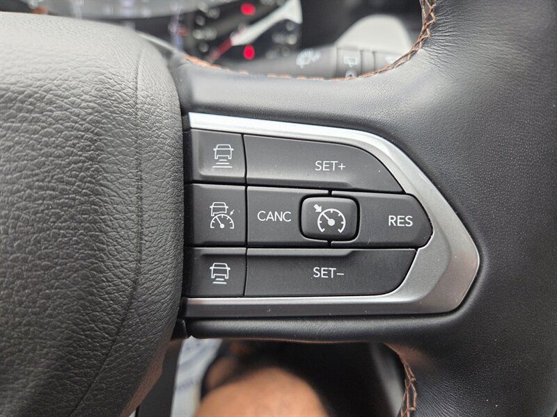 Used 2022 Jeep Compass Limited AWD/4WD image 16