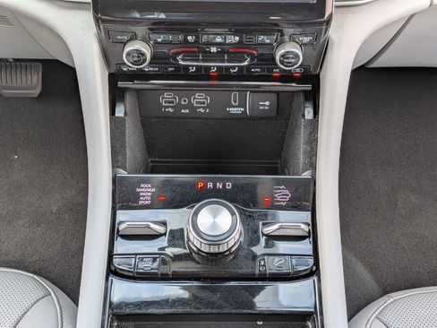 Used 2022 Jeep Grand Cherokee L Overland AWD/4WD image 36