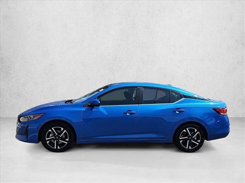 Used 2024 Nissan Sentra SV FWD image 9