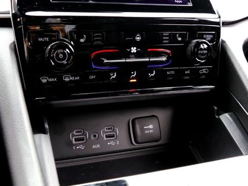 New 2025 Jeep Grand Cherokee L Laredo image 15