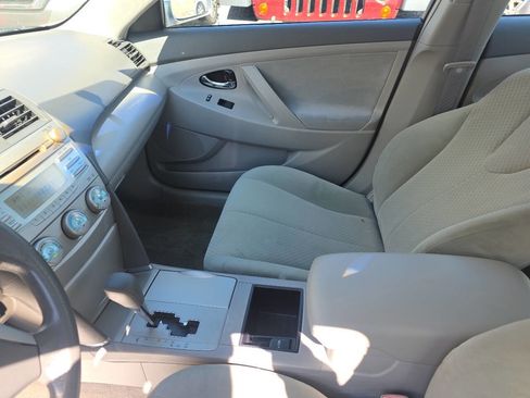 Used 2007 Toyota Camry LE FWD image 7