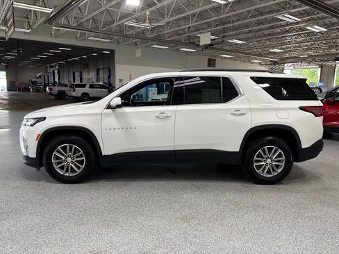 Used 2023 Chevrolet Traverse LT AWD/4WD image 4