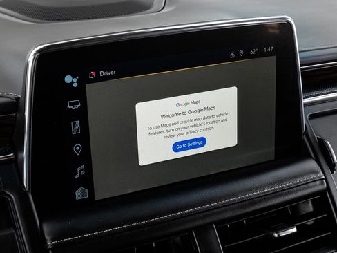 Used 2023 Chevrolet Suburban Premier image 31