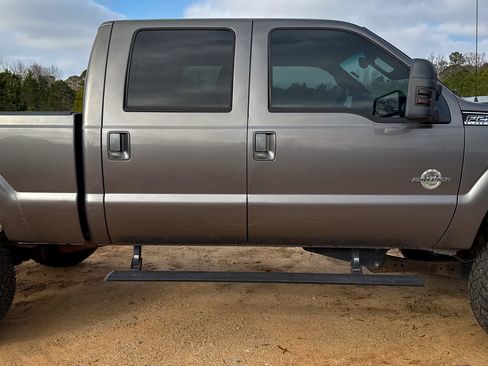 Used 2012 Ford F250 Lariat w/ Lariat Ultimate Pkg image 17
