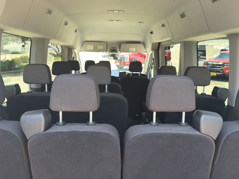 Used 2025 Ford Transit 350 XLT RWD image 8