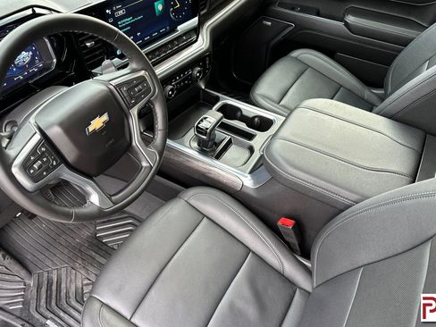 Certified 2024 Chevrolet Silverado 1500 LTZ w/ LTZ Premium Package image 10