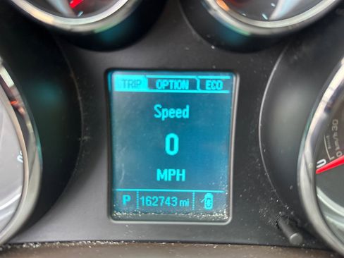 Used 2013 Buick Regal Premium image 11