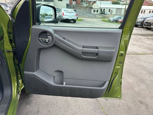 Used 2011 Nissan Xterra X RWD image 29