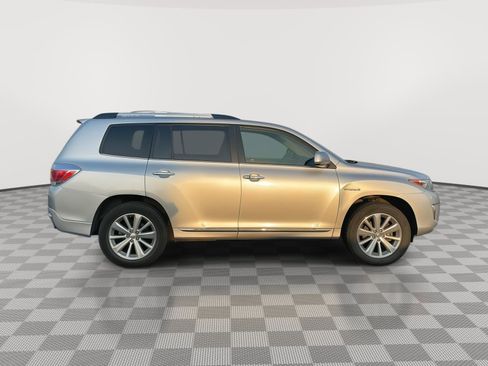 Used 2013 Toyota Highlander Limited image 2