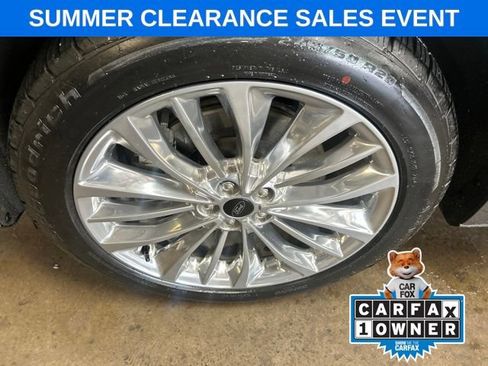 Used 2020 Ford Edge Titanium w/ Equipment Group 301A AWD/4WD image 9