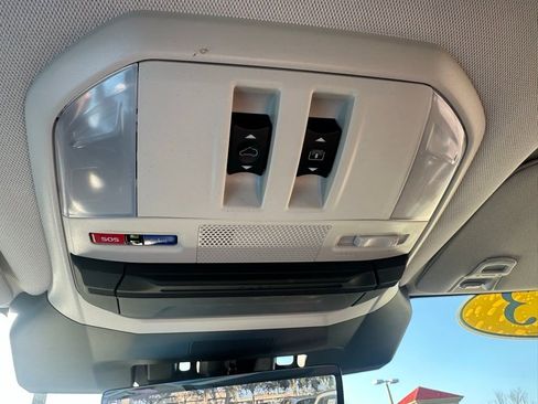 Used 2023 Subaru Ascent Touring image 33