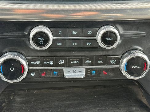 Used 2024 Ford F150 Lariat w/ Tow/Haul Package image 21