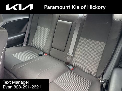 Used 2019 Dodge Challenger R/T image 17