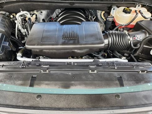 Used 2026 Chevrolet Suburban RST w/ Comfort Package RWD image 33