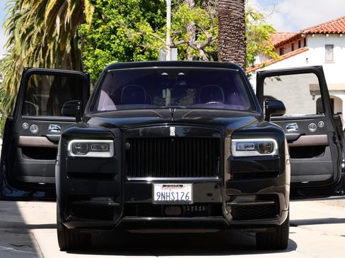 Used 2019 Rolls-Royce Cullinan AWD/4WD image 3