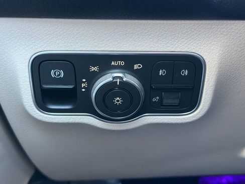 Certified 2025 Mercedes-Benz GLB 250 GLB 250 4D Sport Utility image 33