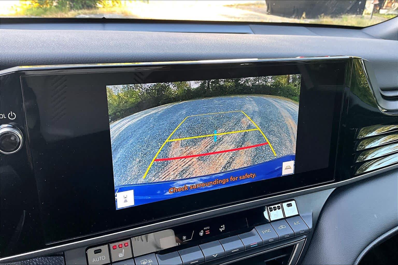 Used 2025 Toyota Camry XSE FWD image 27