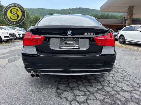 Used 2009 BMW 328i Sedan RWD image 5