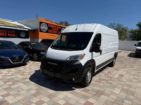 Used 2025 RAM ProMaster 2500 w/ Convenience Group image 1