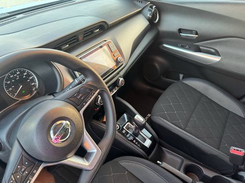 Used 2018 Nissan Kicks SV FWD image 15
