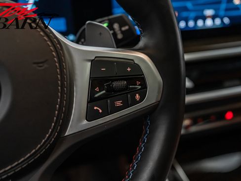 Used 2024 BMW X7 M60i w/ Executive Package image 36